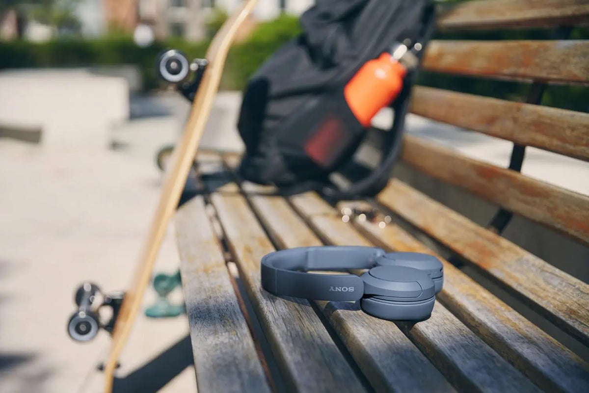 Sony WH-CH520 Wireless Headphones Bluetooth On-Ear Headset with Microphone and up to 50 Hours Battery Life with Quick Charging, Blue